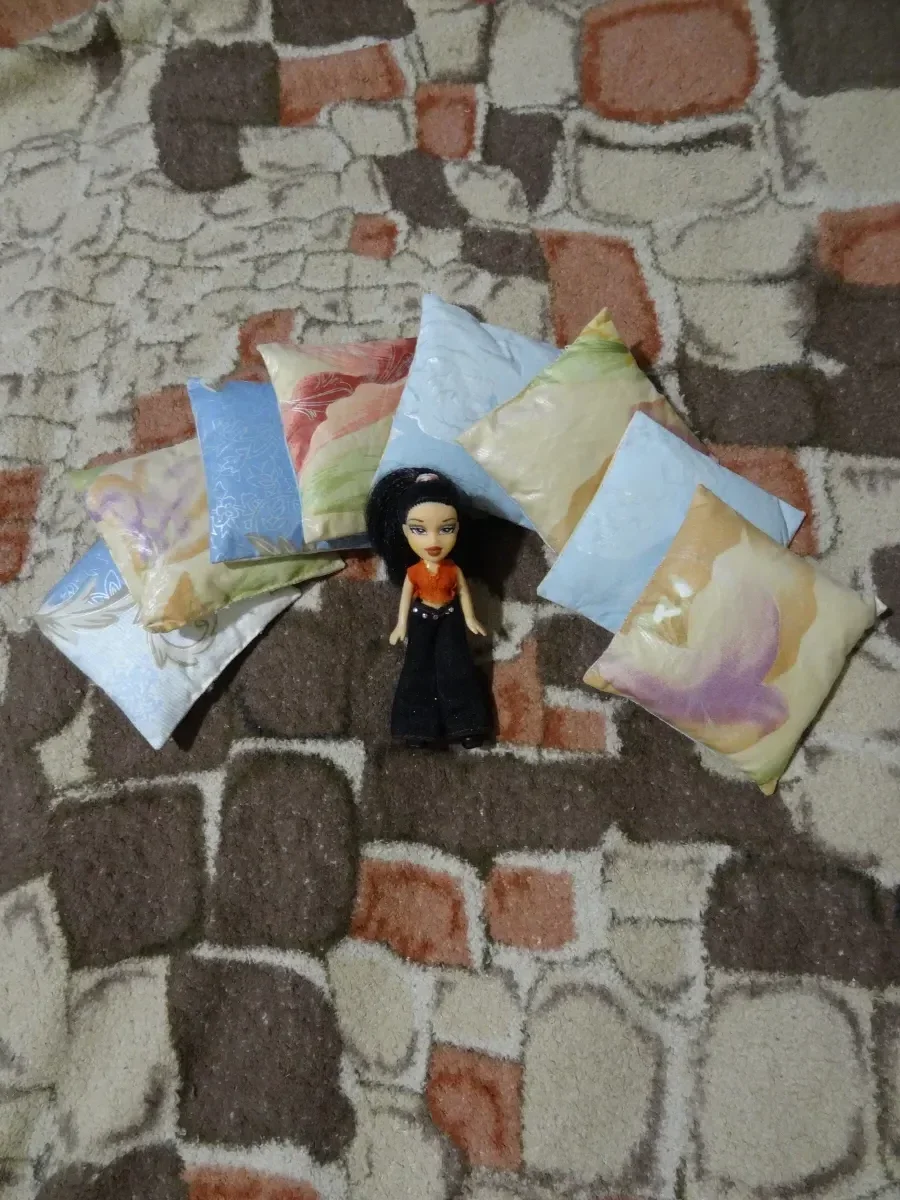 Оригинальная мини-кукла Лил Братц — Lil' Bratz Джейд (Jade)