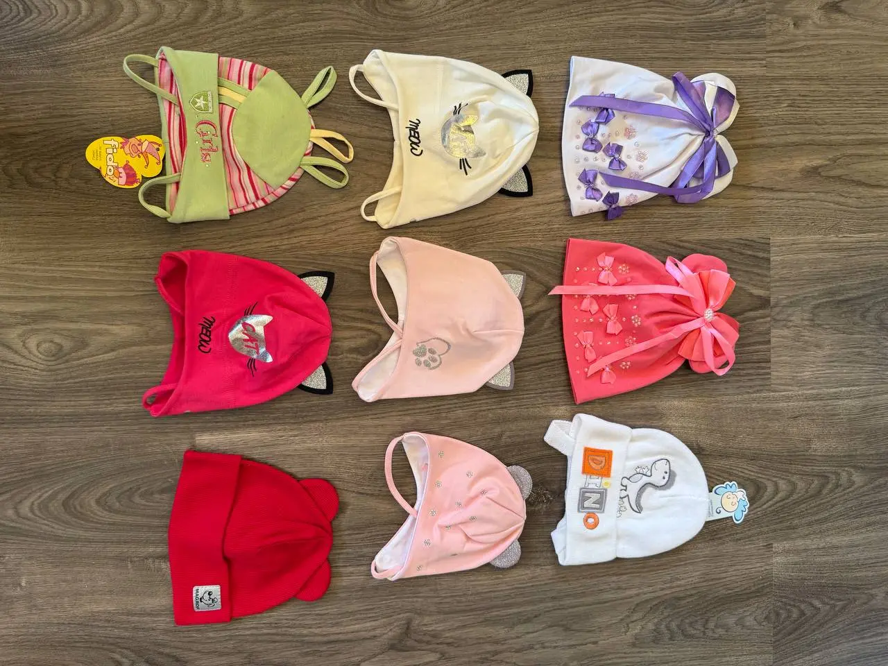 Трикотажные шапочки для ранней осени для девочек и мальчиков