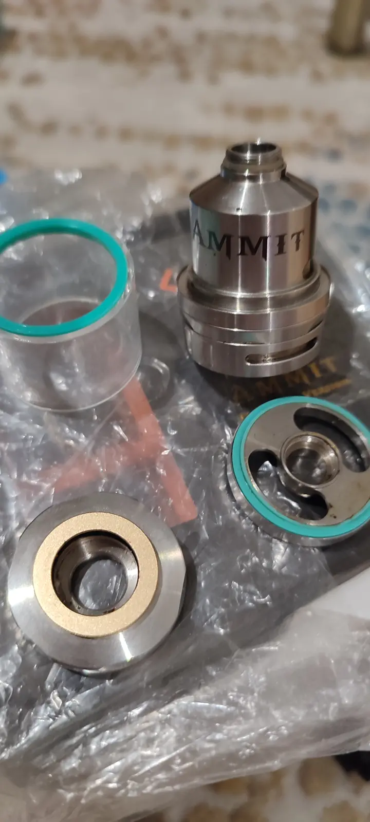 Ammit RTA  + coiles + Japanese cotton + e-liquid Candy King — фото 2