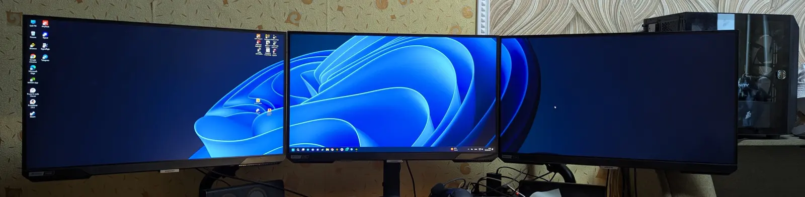 Монітори Samsung Odyssey G4 27" S27BG400EI, 240Hz, FreeSync