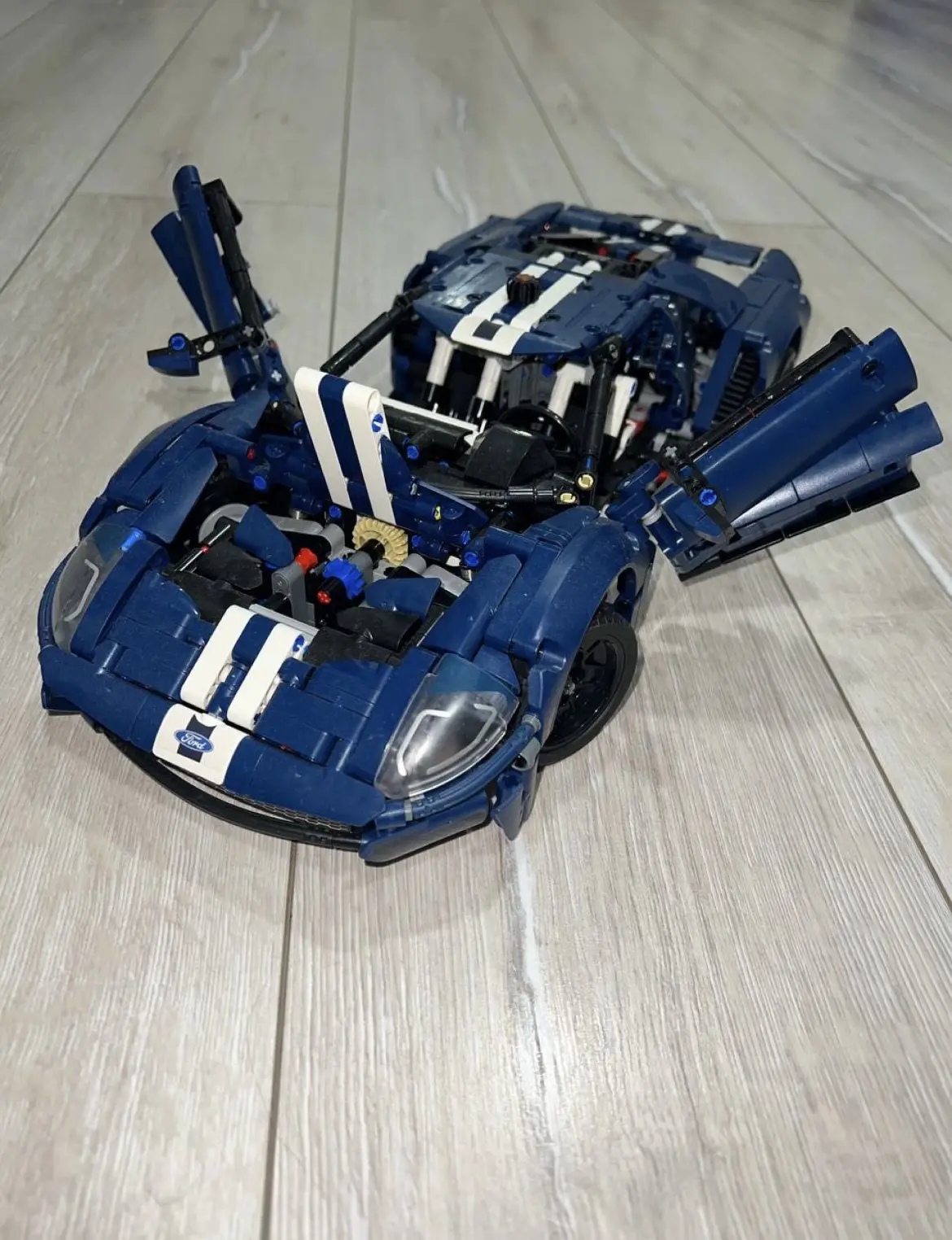 Lego Technic Ford GT (синій)