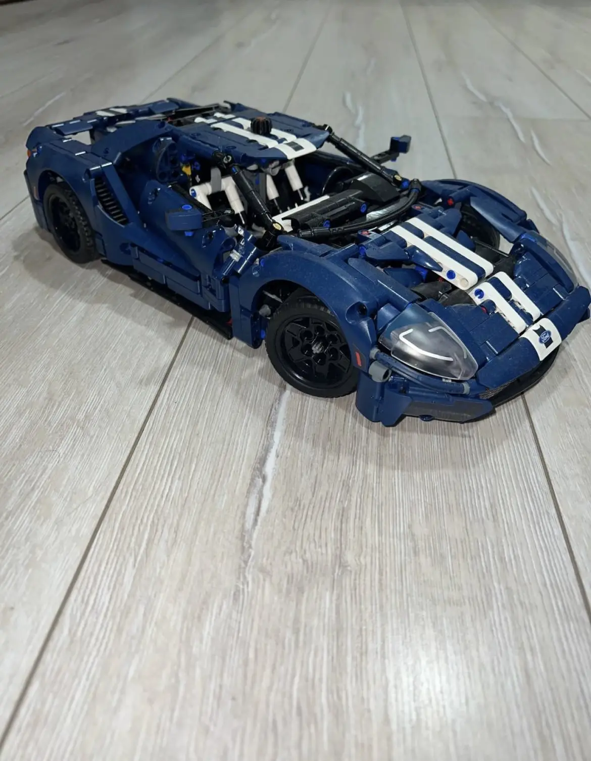 Lego Technic Ford GT (синій) — фото 2