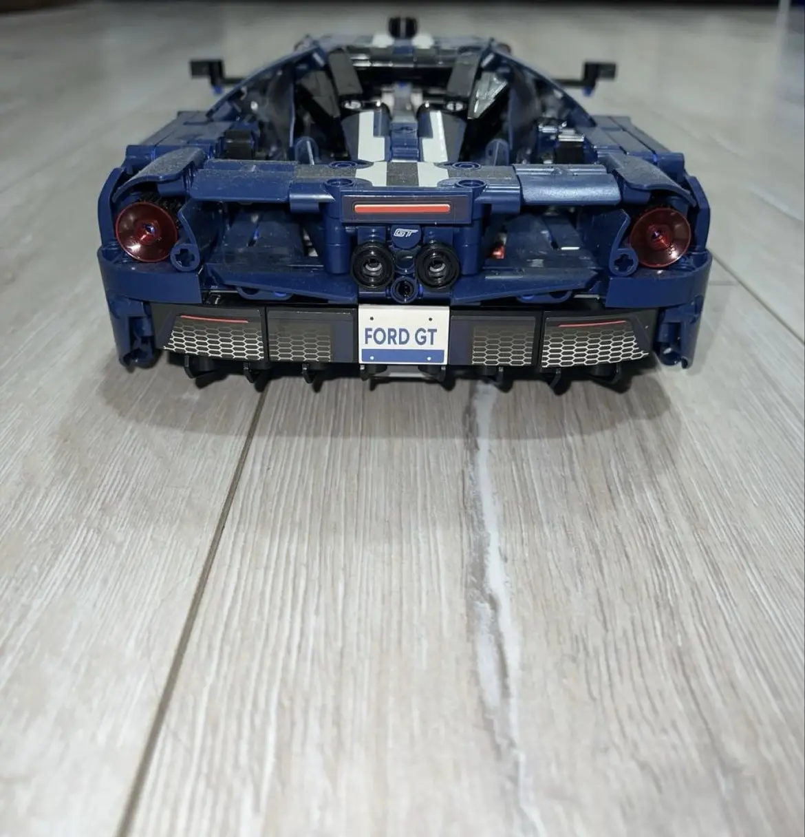 Lego Technic Ford GT (синій) — фото 3