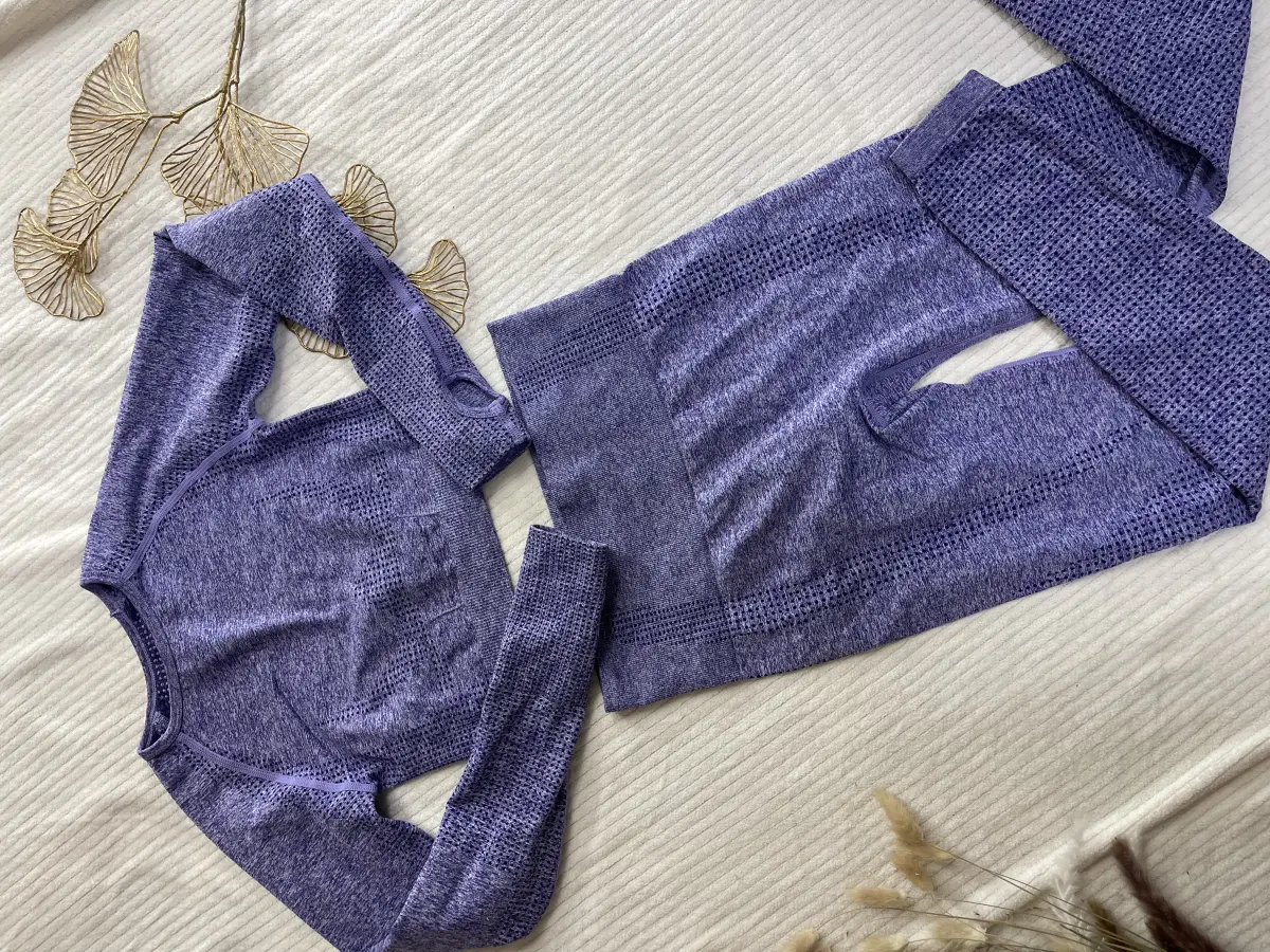 Костюм спортивный