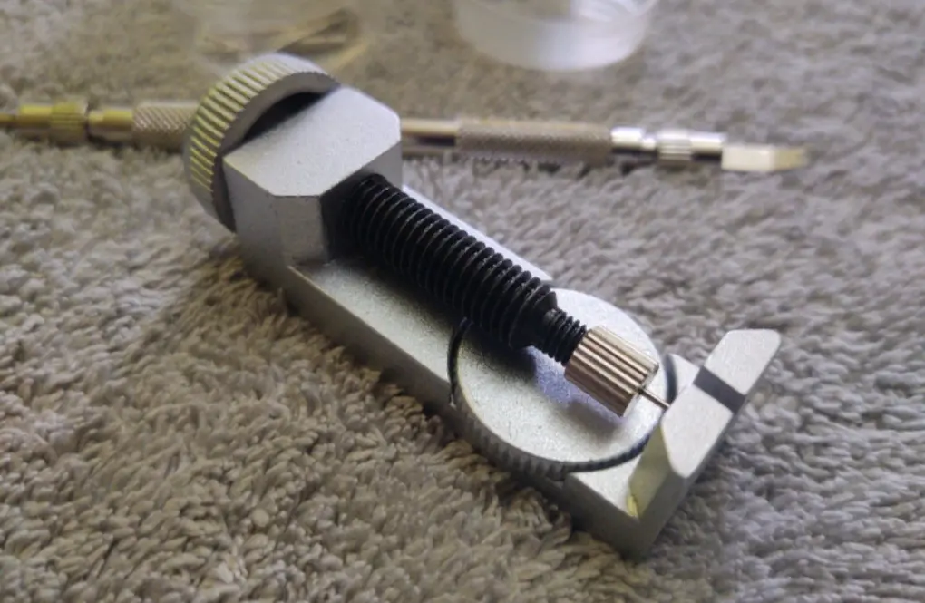 инструмент для удаления звеньев, наручные часы