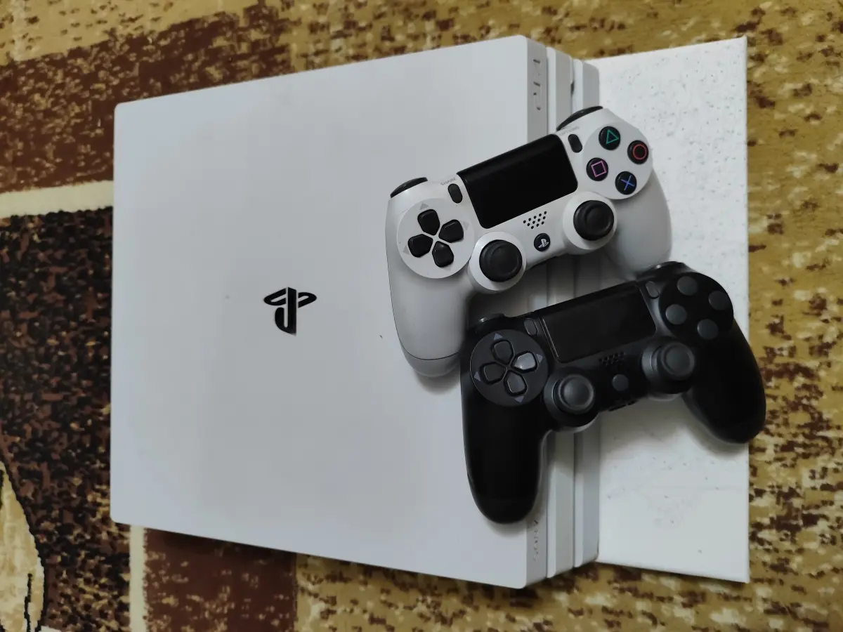 Sony PlayStation 4 Pro 1 T