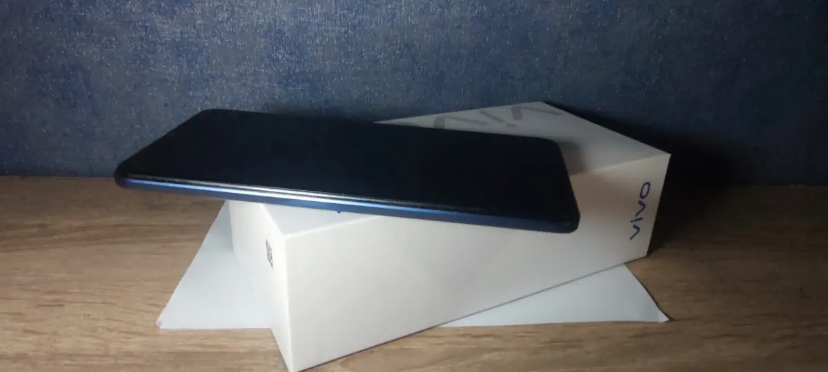 Смартфон Vivo Y15s