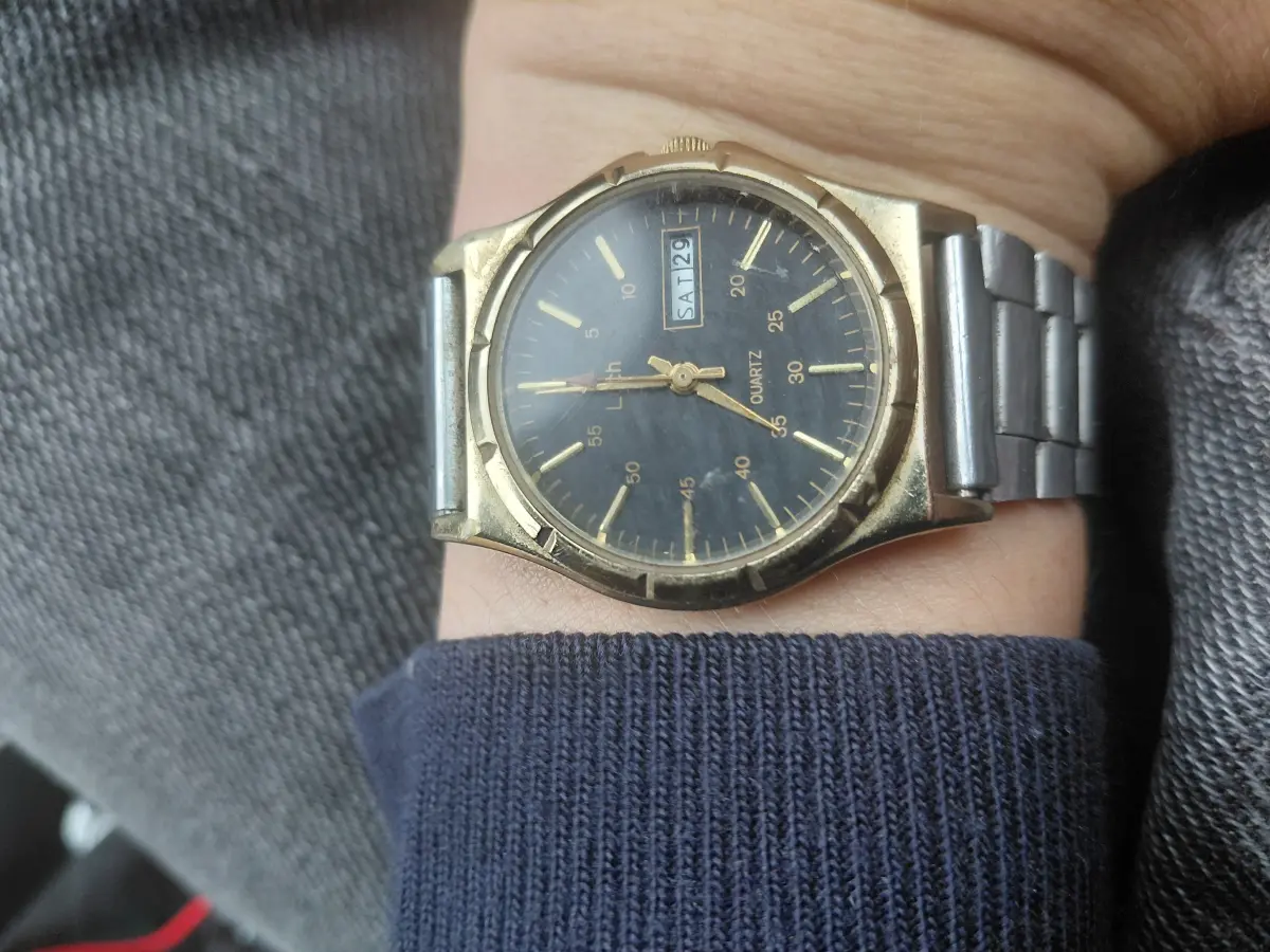 Старые часы