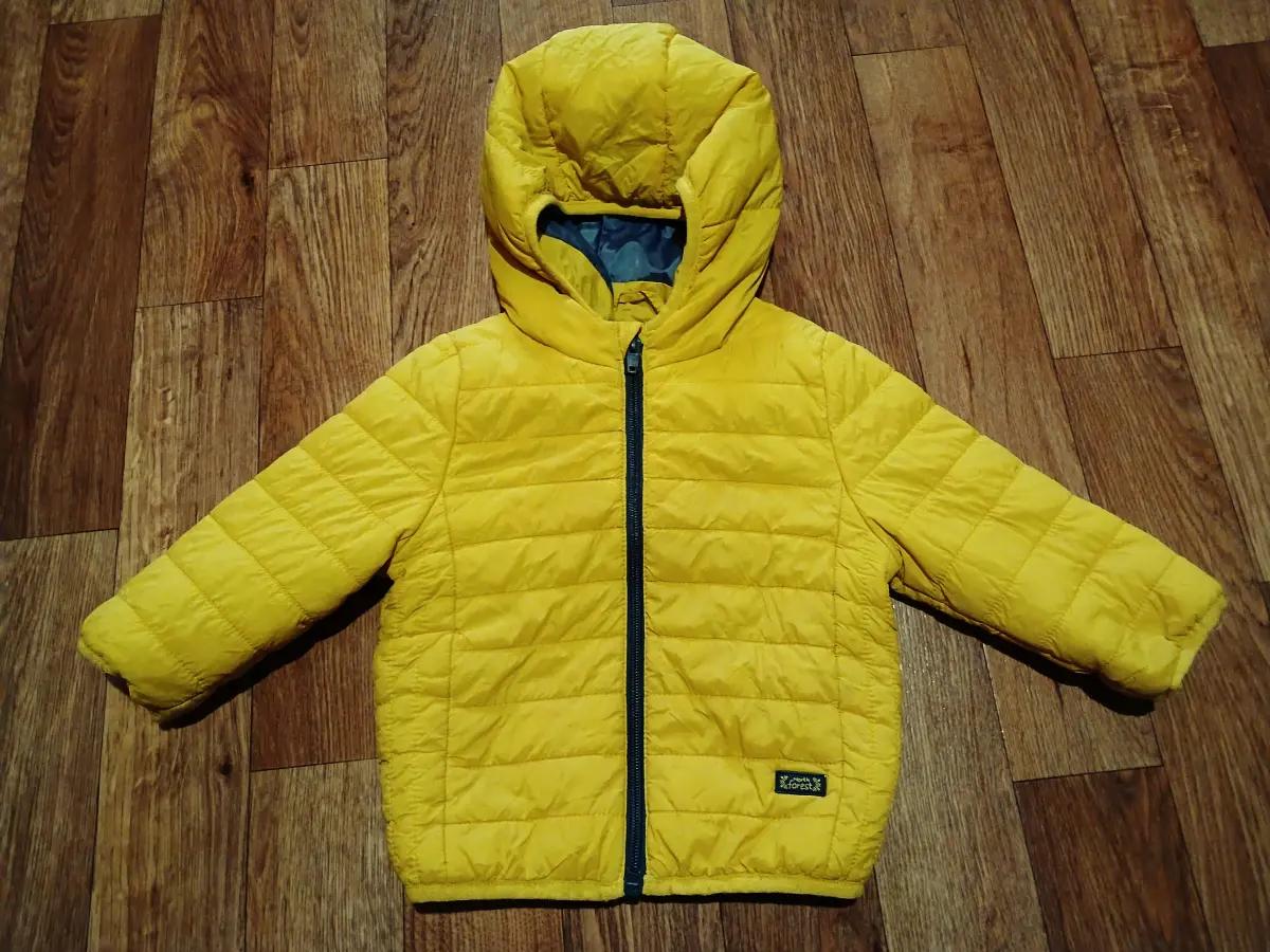 Дитяча осіння курточка 74р