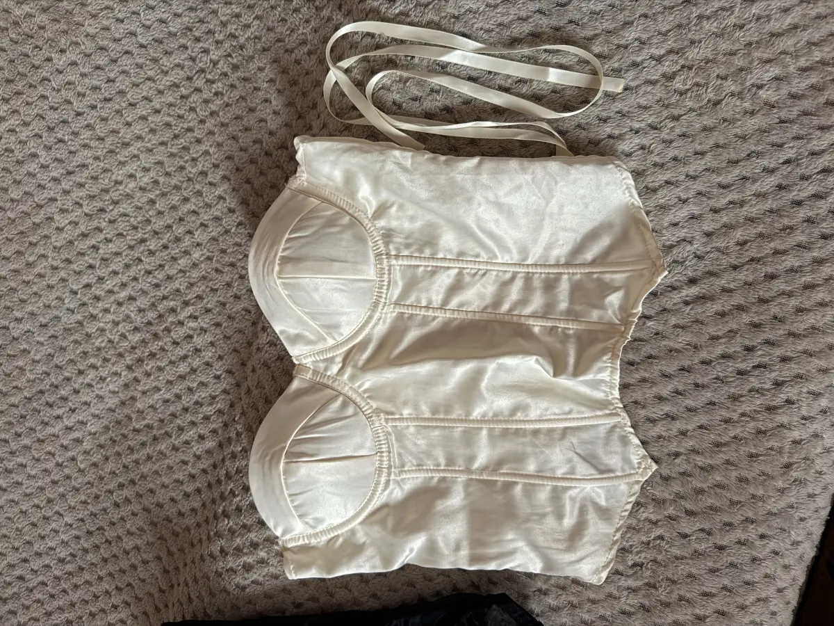 корсет молочний