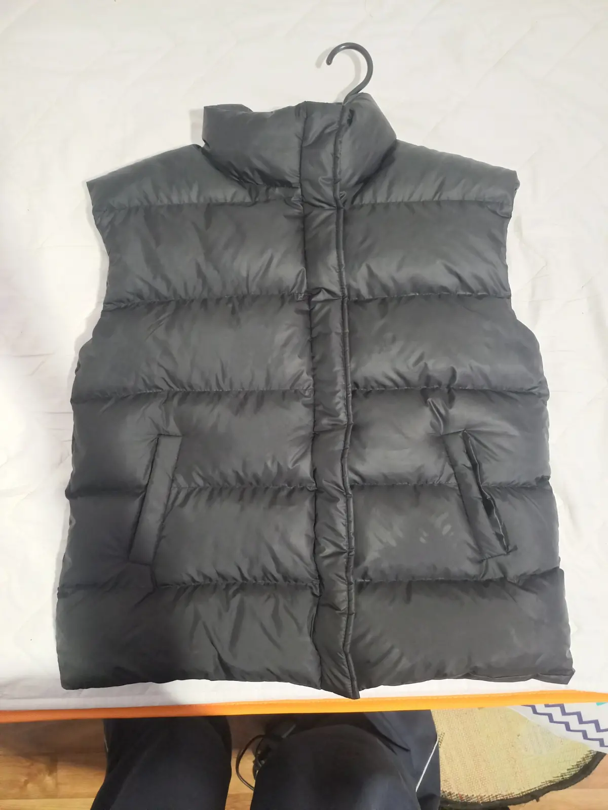 Жилетка жіноча