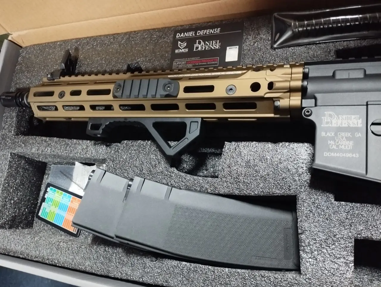 Штурмова гвинтівка AEG Specna Arms Daniel Defense RIS III SA-C28 CORE HAL ETU Gen.2 - Chaos Bronze