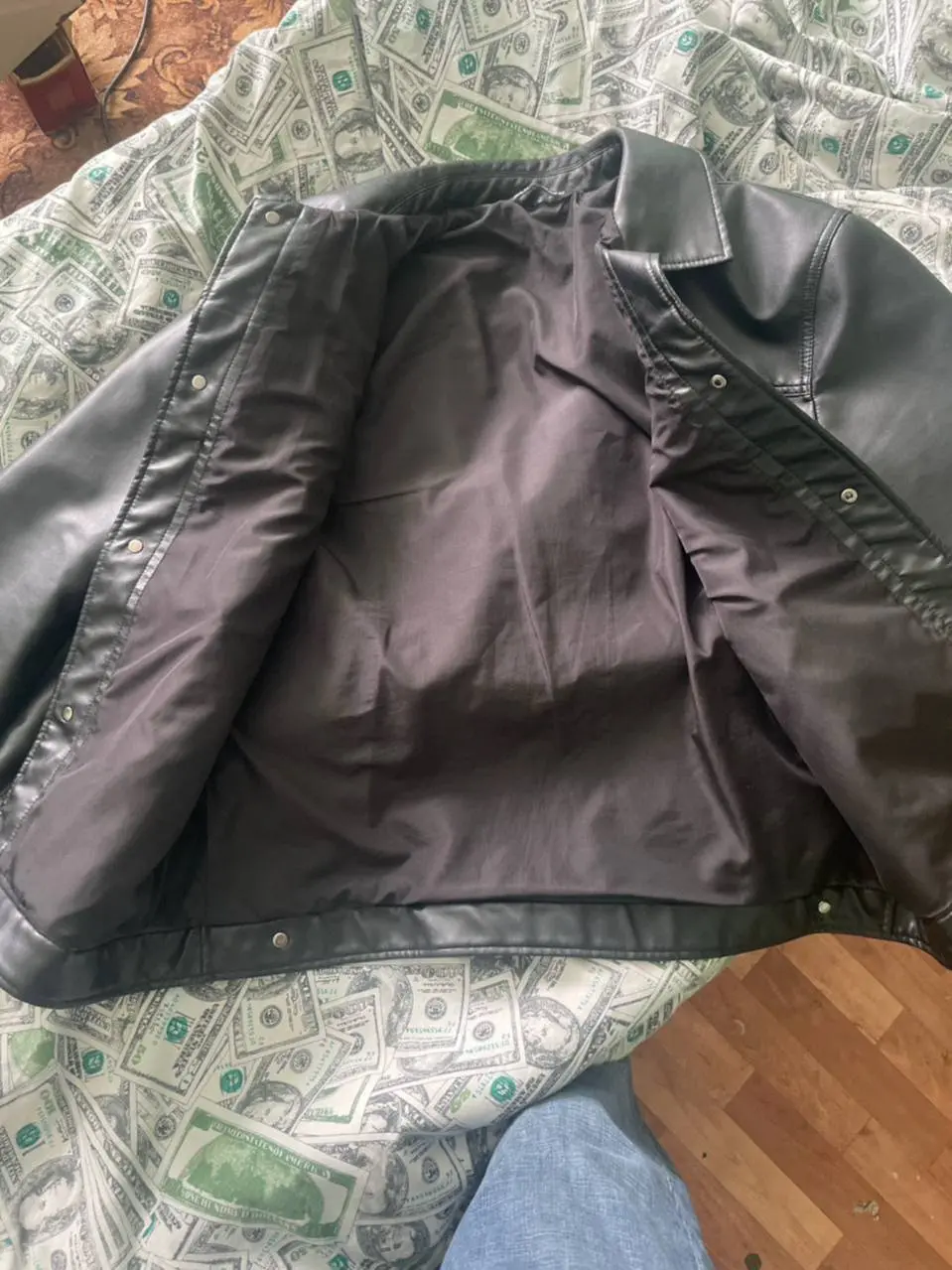 Шкіряна куртка від ZARA — фото 2