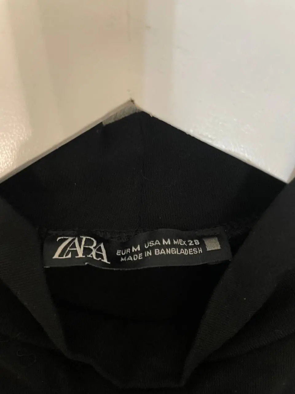 Чорна базова кофтинка/лонгслів від бренду Zara — фото 3