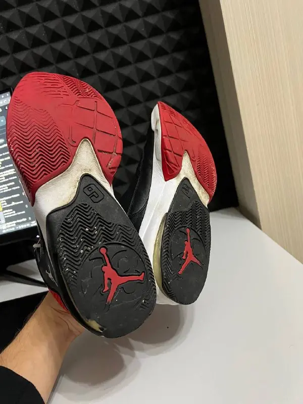 Чоловічі кросівки Jordan Max Aura 3 Red/Black розмір 46 (30 см) — фото 4