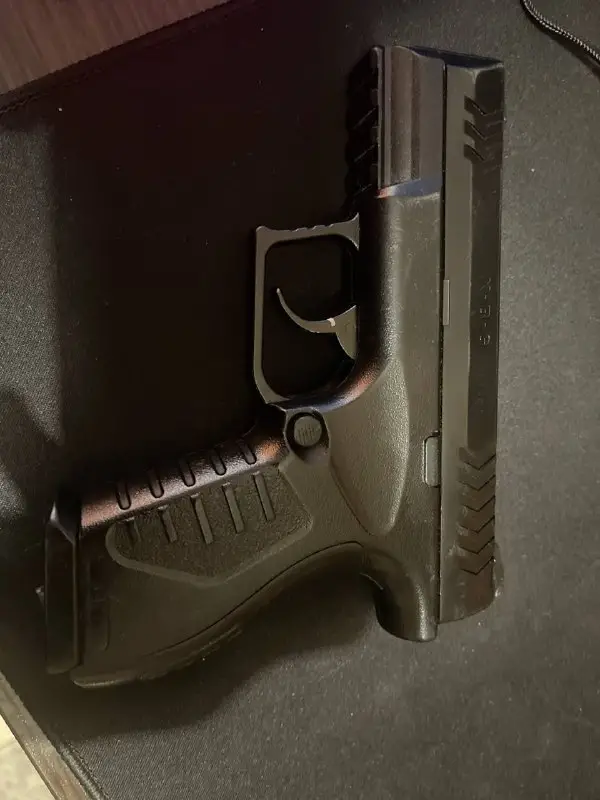 Пневматический пистолет Umarex XBG 4.5mm Black