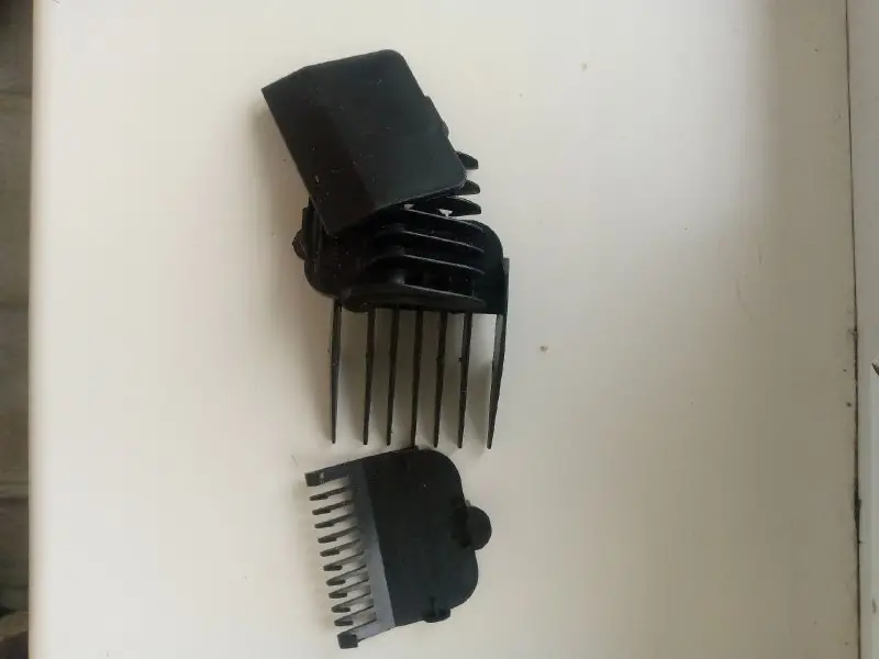 Машинка для стрижки Gemei GM-1028 Professional Hair Clipper — фото 3