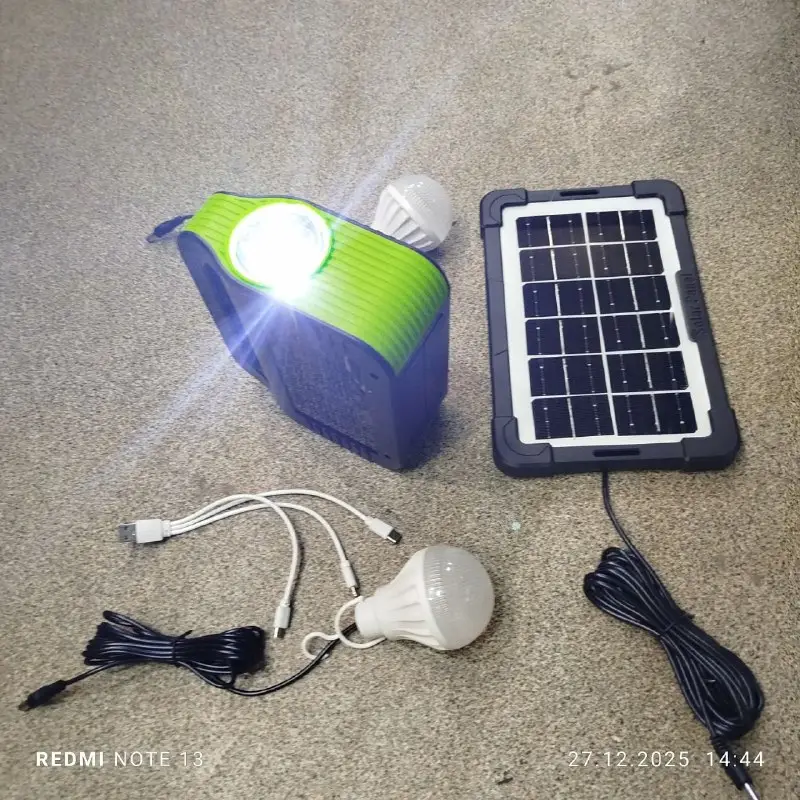 Зарядна станція-ліхтар Solar Lighting System 80W з сонячною панеллю — фото 2
