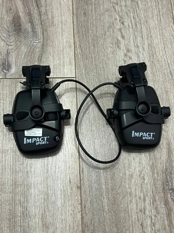 Активні тактичні навушники Impact Sport Black з кріпленням на шолом
