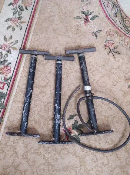 Насос автомобильный ручной СССР винтажный, 3 шт.
