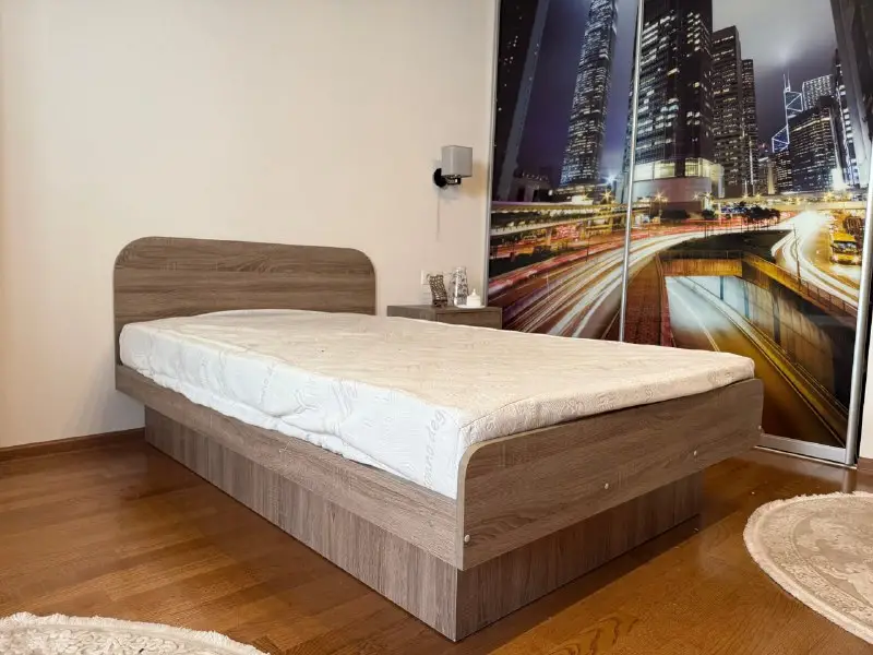 Ліжко полуторне 120х190 з матрацом у комплекті