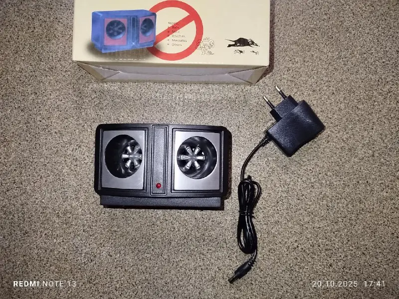 Ультразвуковий відлякувач гризунів Ultrasonic Pest Repeller 220V 100 кв.м