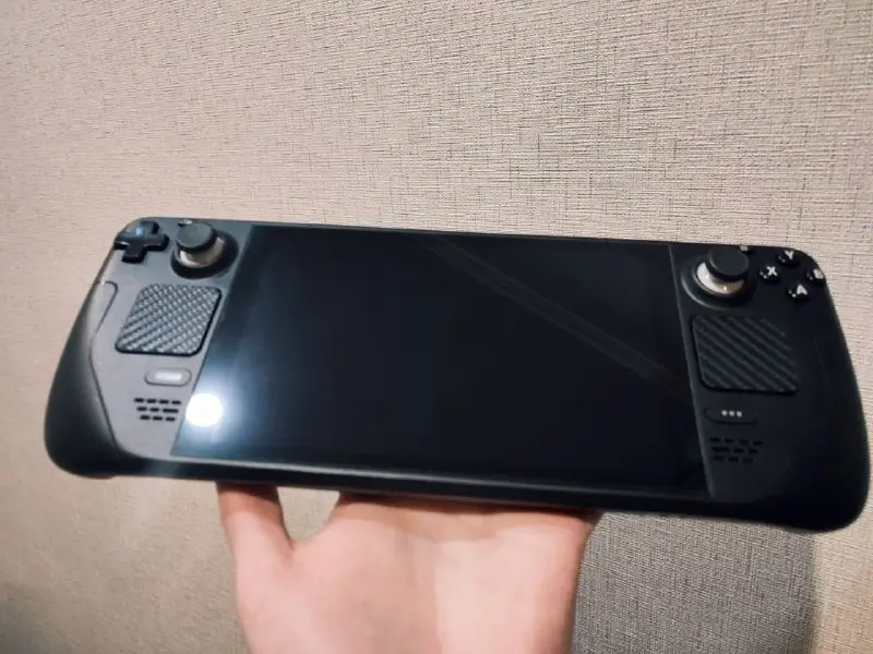 Valve Steam Deck LCD 512GB SSD + 512GB MicroSD Bundle