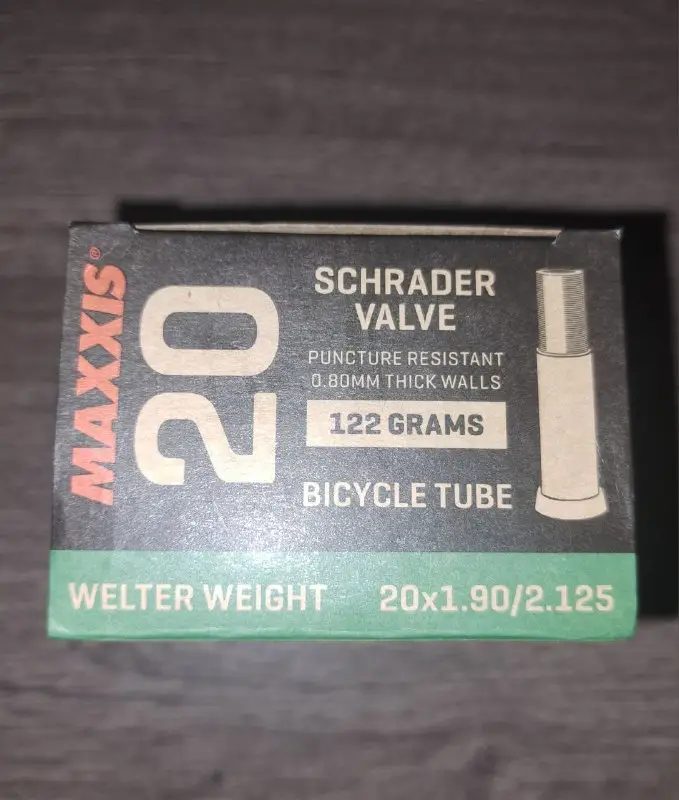 Камера велосипедная Maxxis Welter Weight 20x1.90-2.125 AV 35мм — фото 2