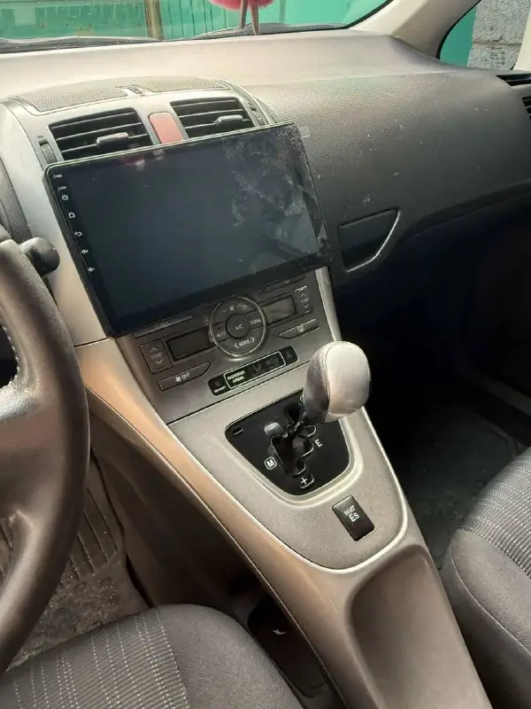 Toyota Auris 2007 1.6L Газ/бензин — фото 5
