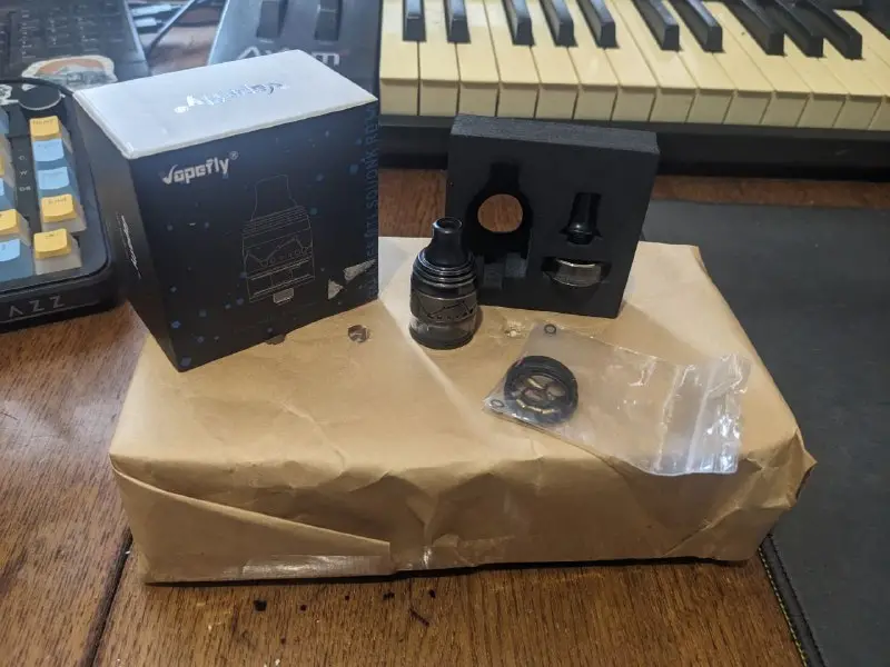 Vapefly Galaxies MTL RDTA, Hellvape Dead Rabbit Solo RDA, Digiflavor Drop Solo — фото 2