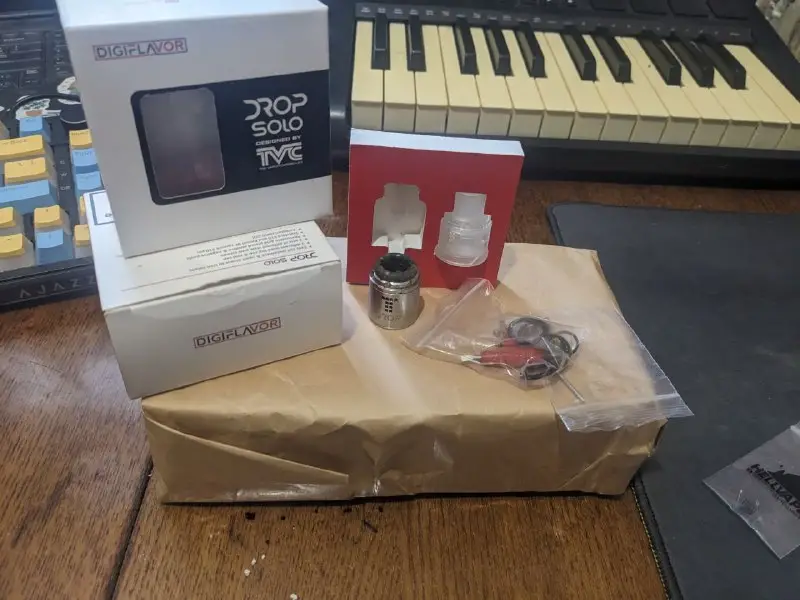 Vapefly Galaxies MTL RDTA, Hellvape Dead Rabbit Solo RDA, Digiflavor Drop Solo — фото 4