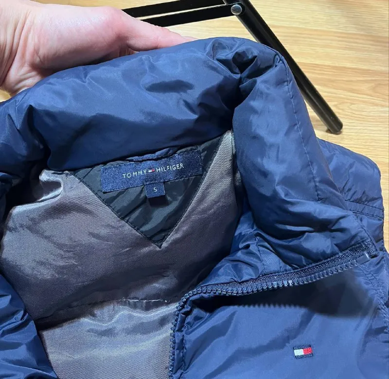 Чоловіча жилетка Tommy Hilfiger (Оригінал) розмір S, пухова