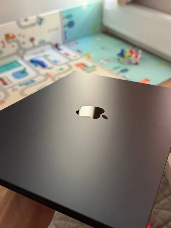 Apple MacBook Air 13 M3 8/256GB Space Gray — фото 3