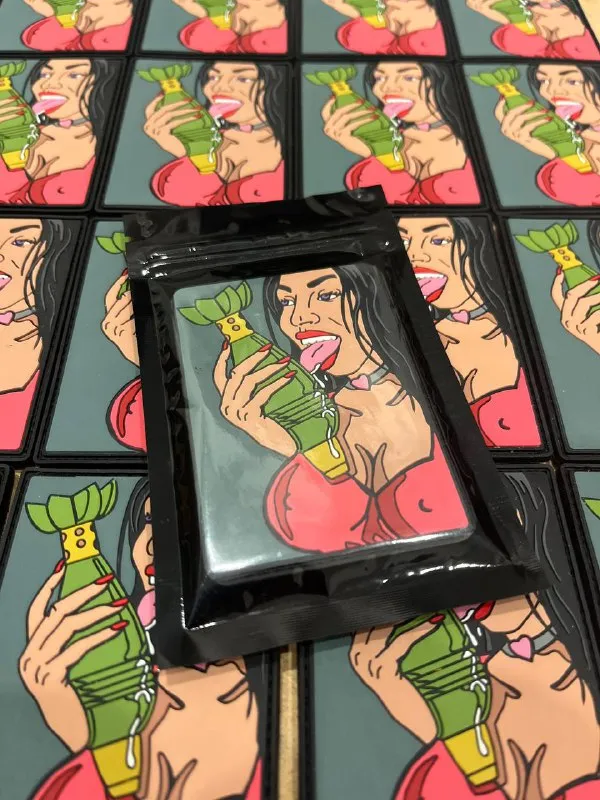 Тактический ПВХ патч Morale Patch Девушка с миной — фото 2