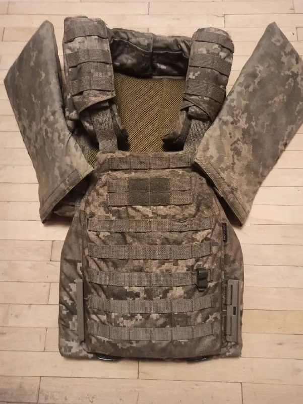 Плитоноска ТЕМП3000 з плитами 6 класу та бічним захистом