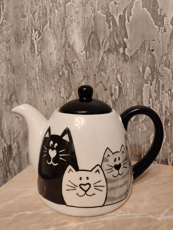 Керамічний заварювальний чайник з принтом Коти