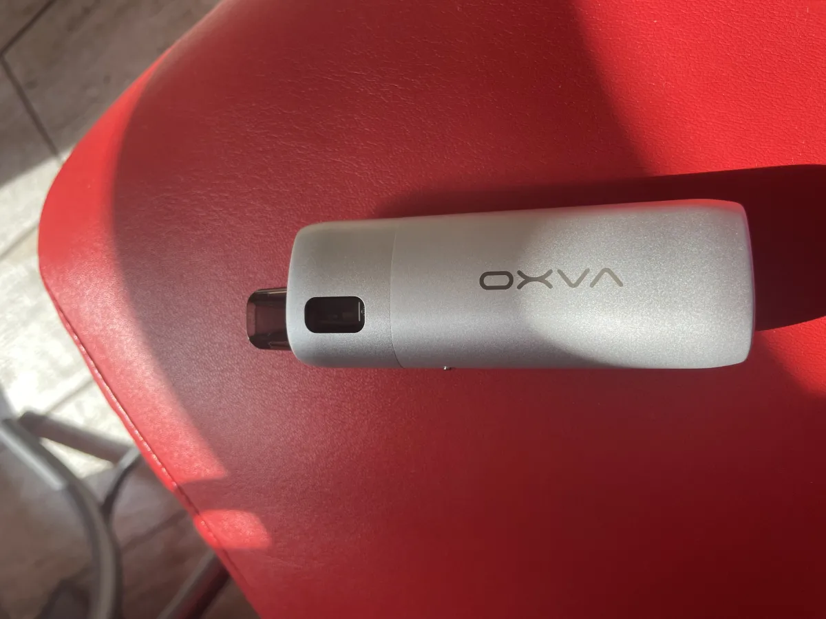 Под-система Oxva Oneo Silver з чохлом — фото 2