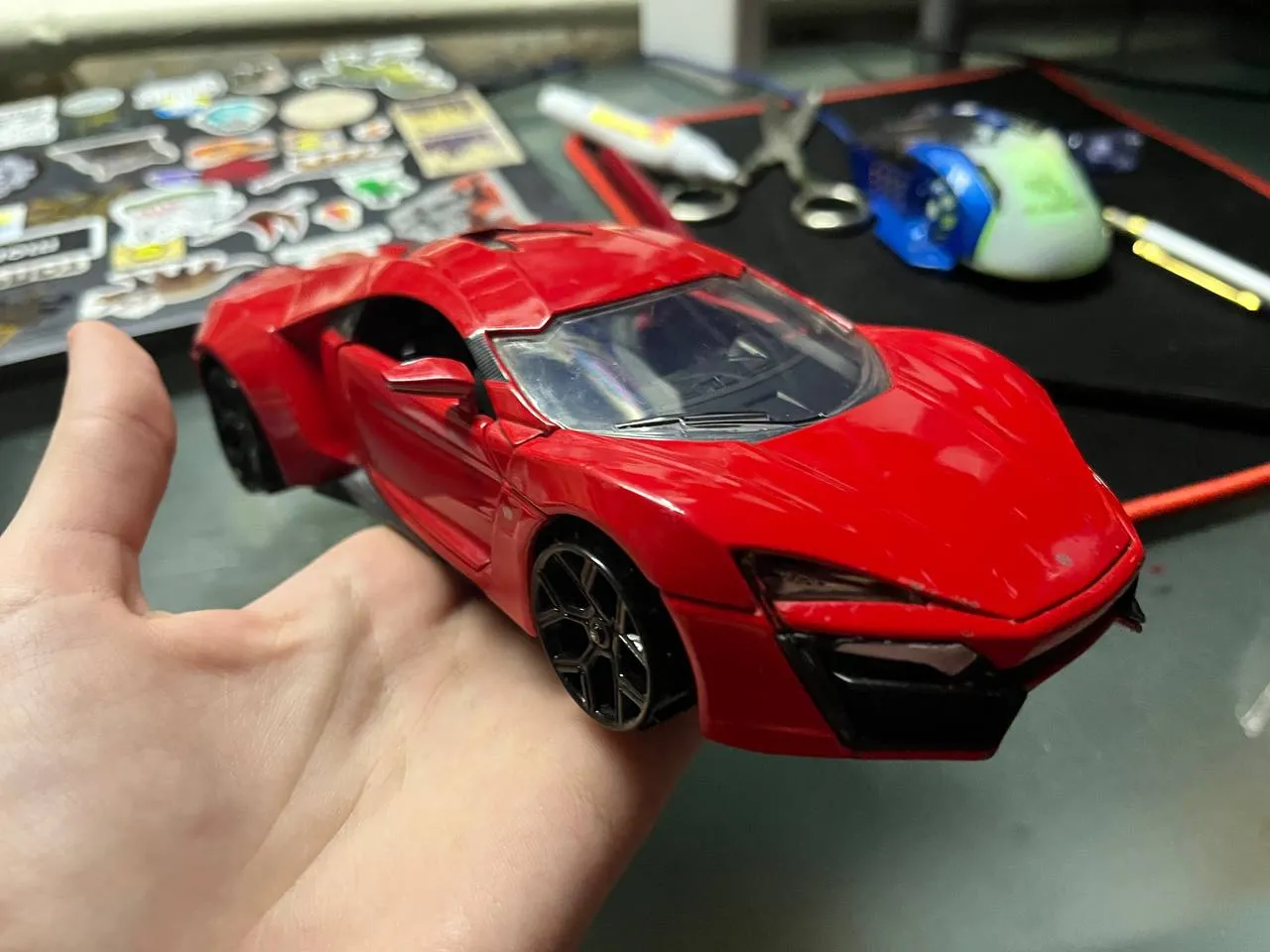 Модель машинки Jada Lykan Hypersport