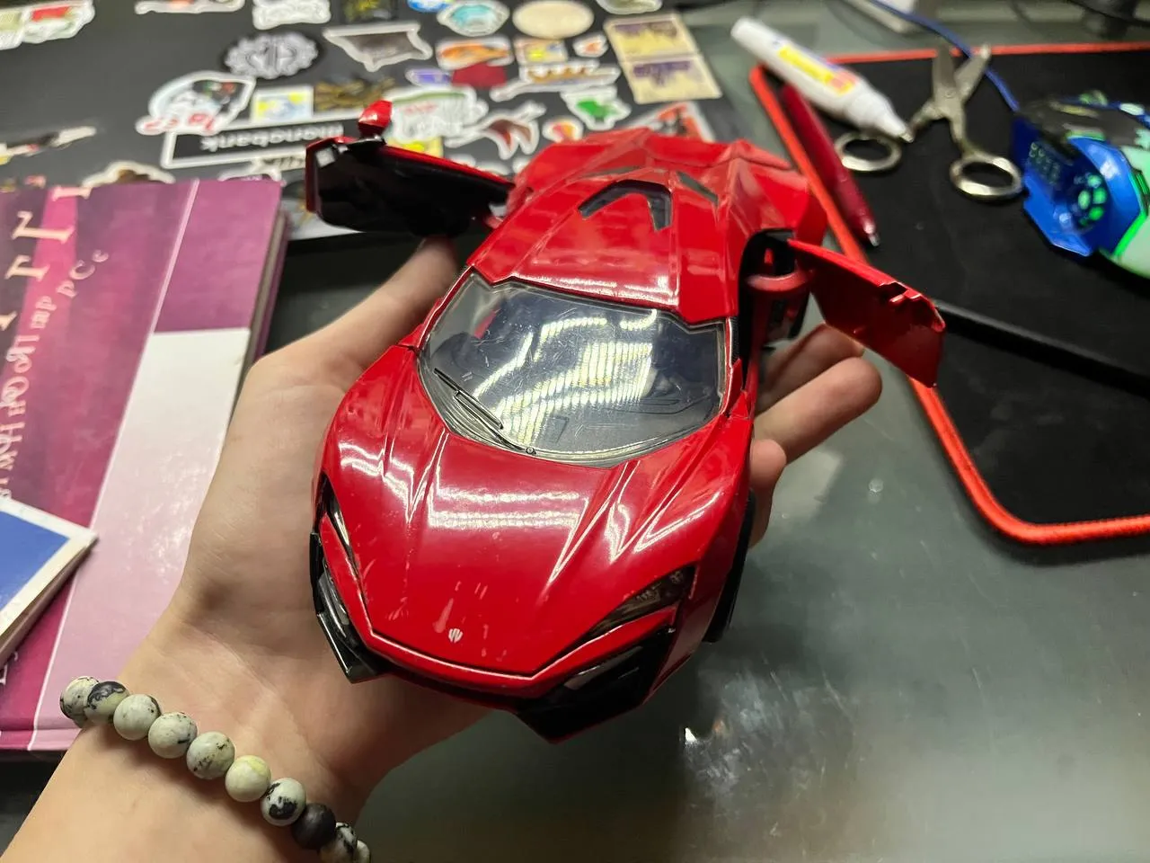 Модель машинки Jada Lykan Hypersport — фото 3