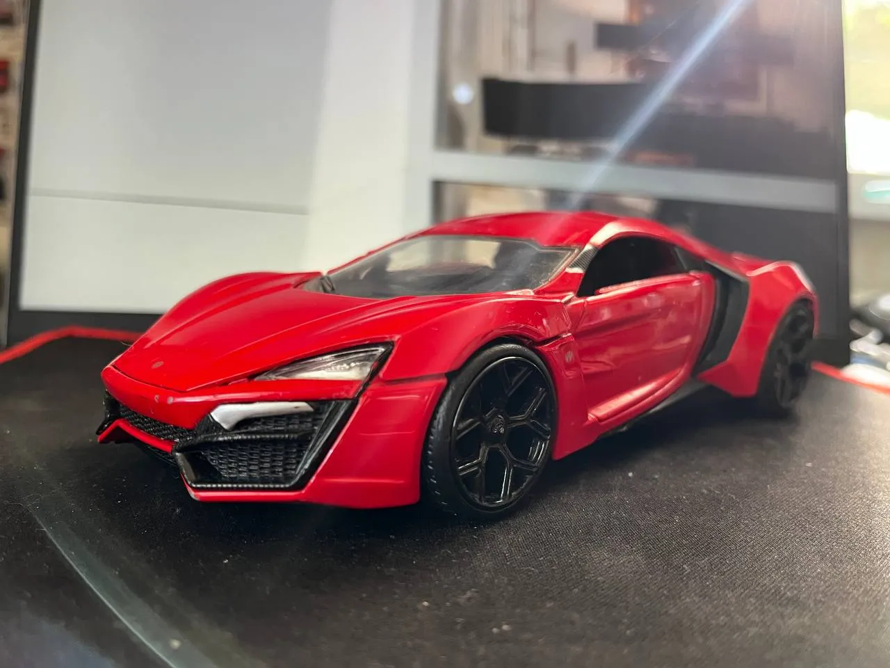 Модель машинки Jada Lykan Hypersport — фото 7