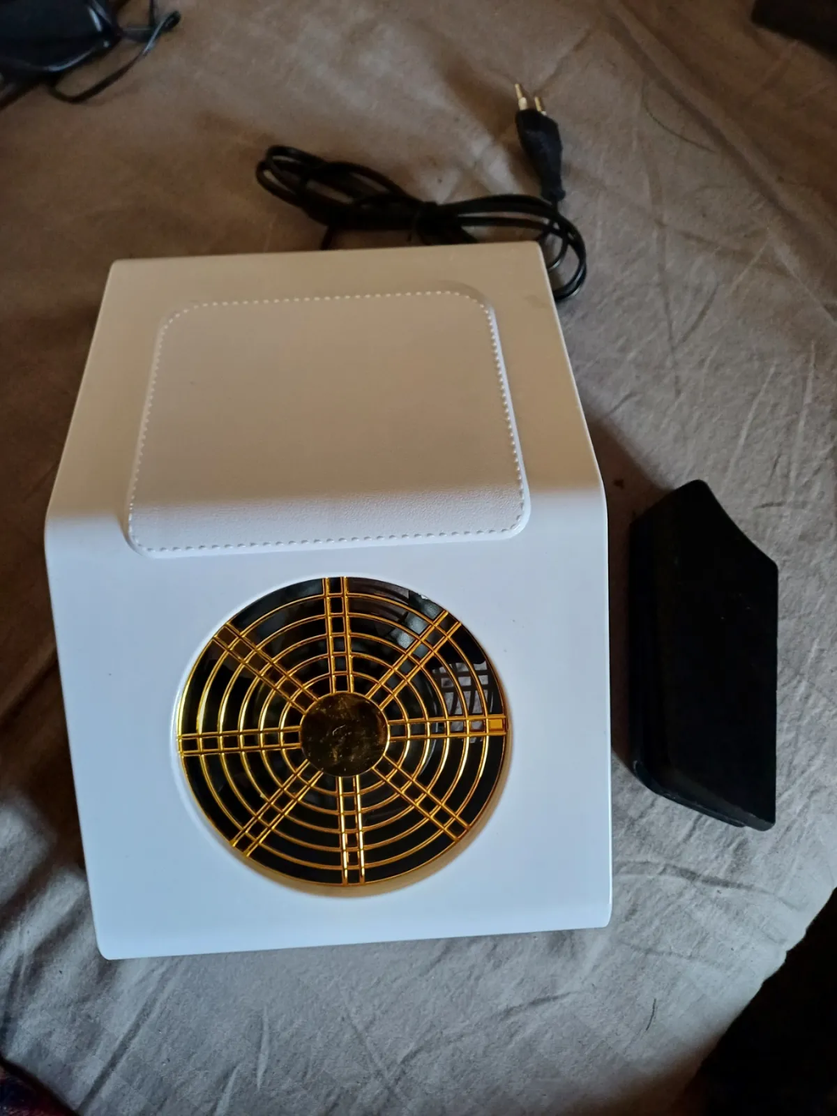 Манікюрна витяжка