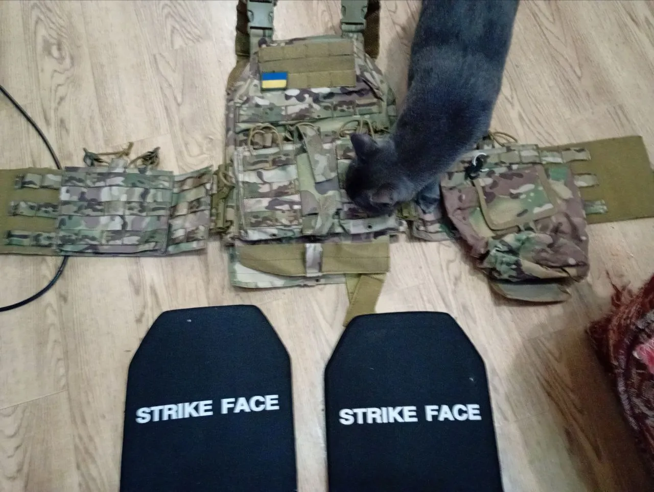 Бронежилет Strike Face з плитами 4+ класу та розвантаженням (плитоноска)