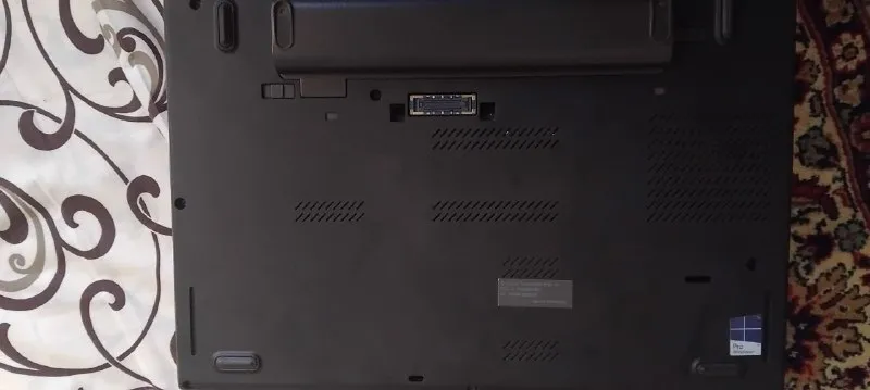 Lenovo ThinkPad T460p 14" i7-6820HQ 16GB RAM 256GB SSD 940MX — фото 3