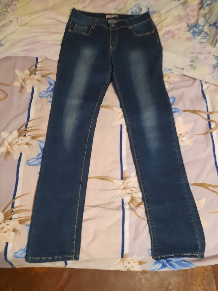 Джинси жіночі темно-сині 32 розмір класика