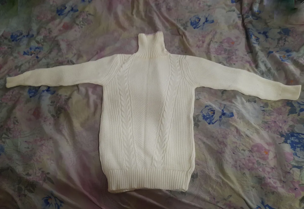 Светр жіночий хендмейд 42 розмір ажурна пряжа