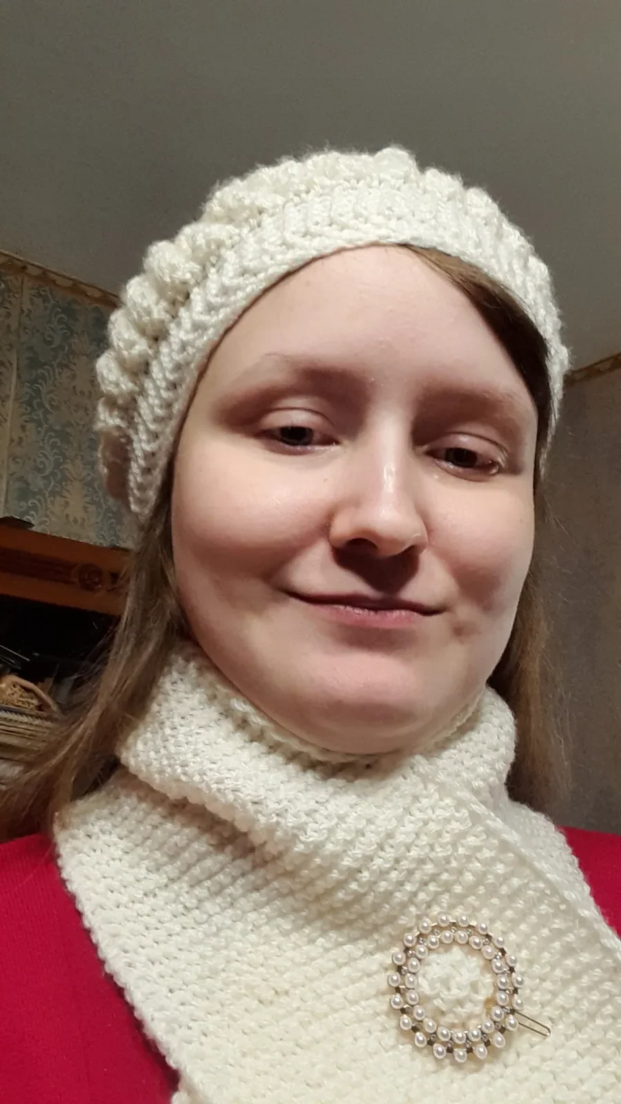 Продаються в' язані шапки з шарфами хендмейд 6 шт