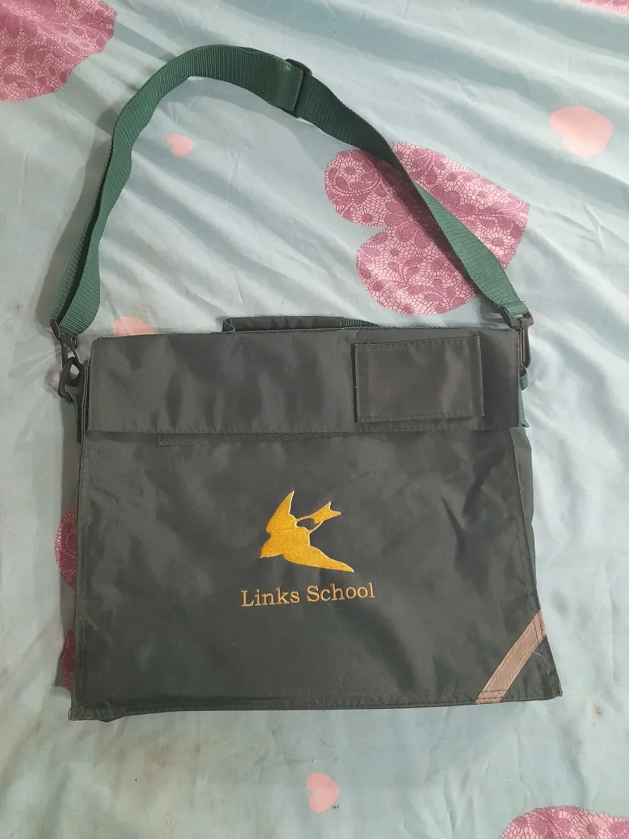 Сумка спортивна через плече унісекс Links School