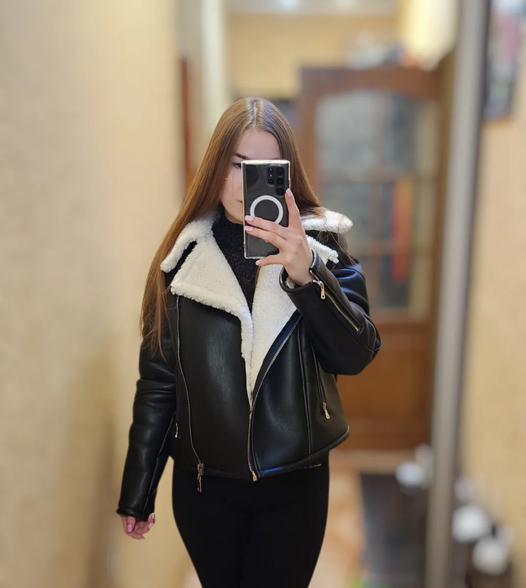 Жіноча дублянка з овчиною