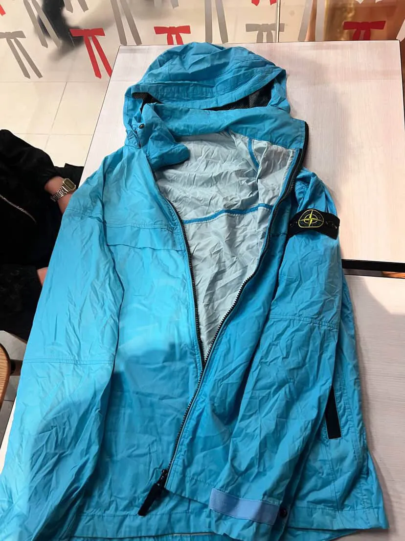 В продажі вітровка колаборація Stone Island x Nike Hyperlight Membrana Windrunner — фото 3