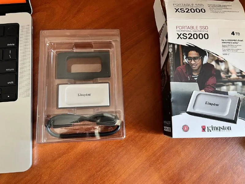 Kingston XS2000 4TB Зовнішній SSD накопичувач — фото 2